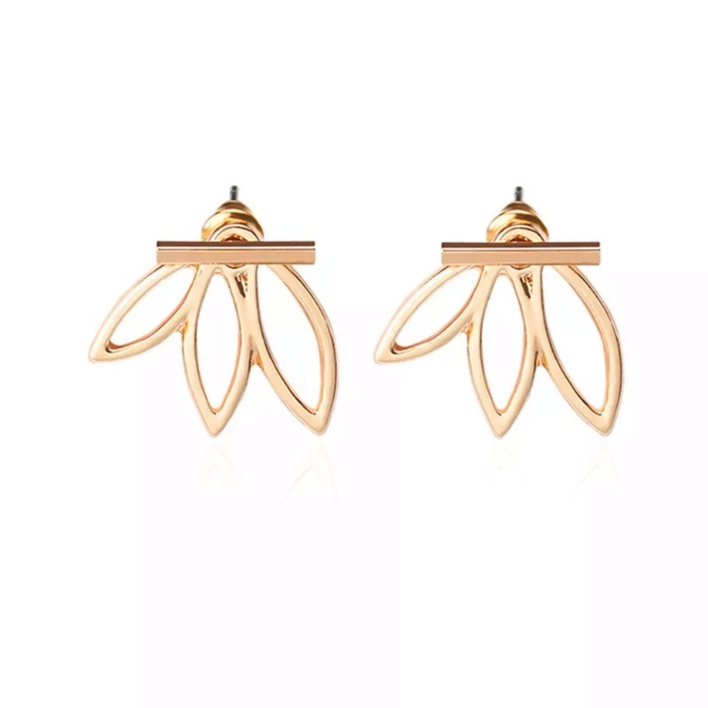 Minimalist Boho Indie Leaf/Flower Stud Earrings - Picture 7 of 11